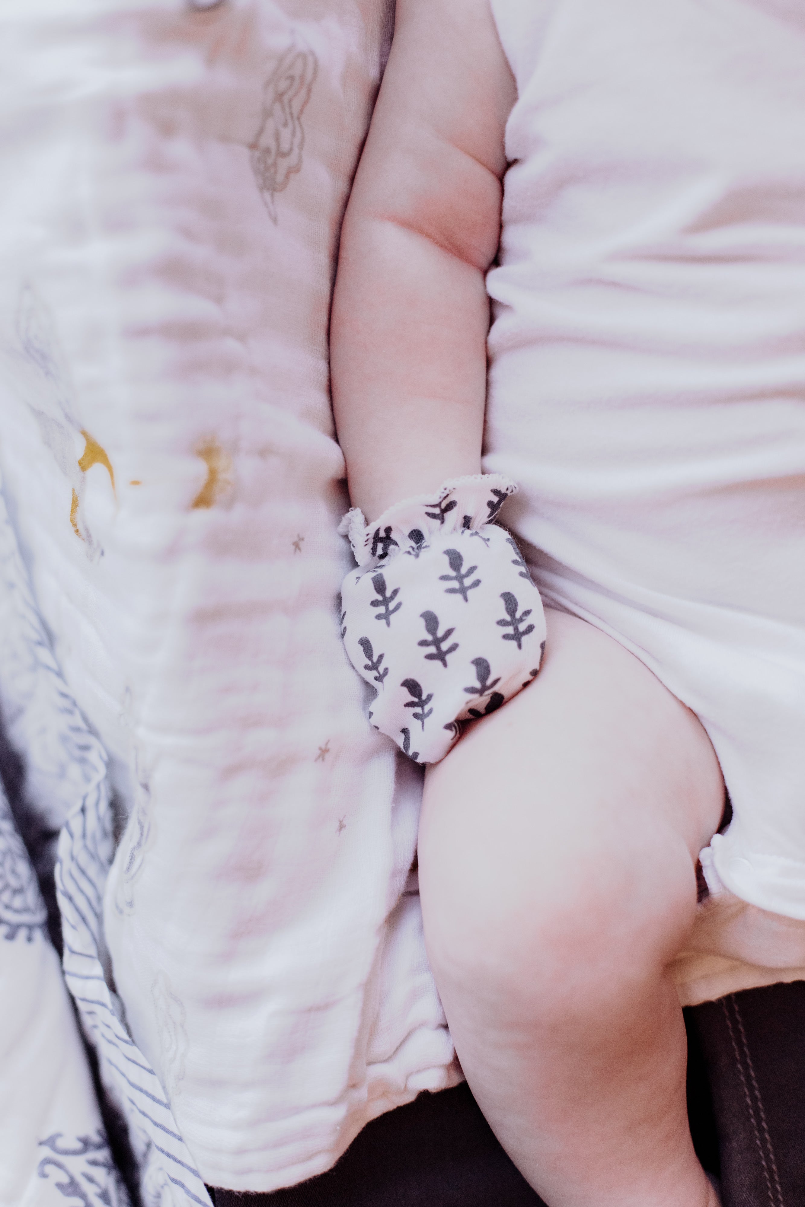 Organic Cotton Bandana Bib, Mitten, Hat Set Fort