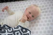 Traveler Dot Cotton Muslin Crib Sheet