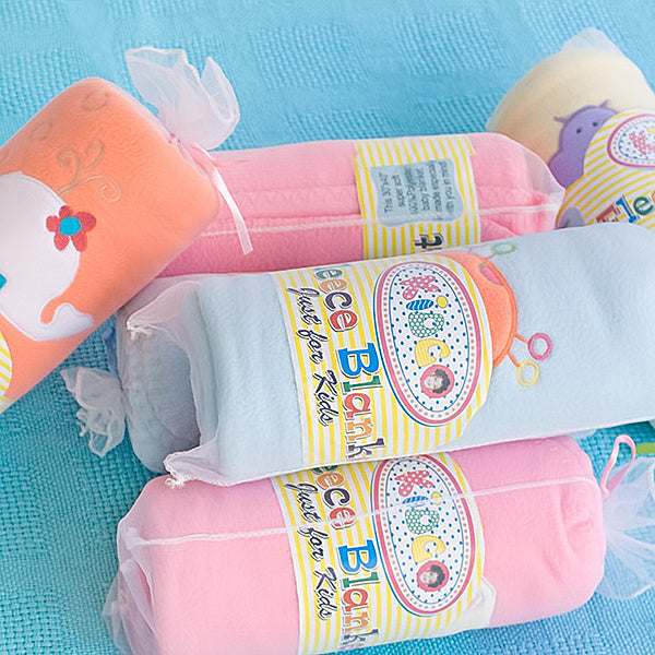 [White Whale - Pink] Embroidered Applique Coral Fleece Baby Throw Blanket (29.5 by 39.4 inches)