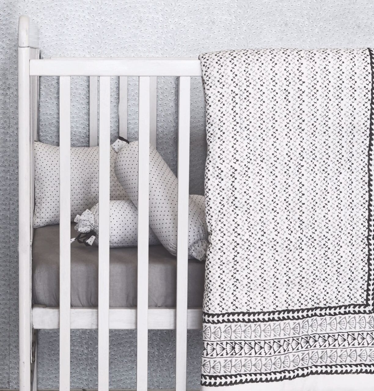 Handcrafted Muslin Bag & Baby Shower Bedding Gift Set